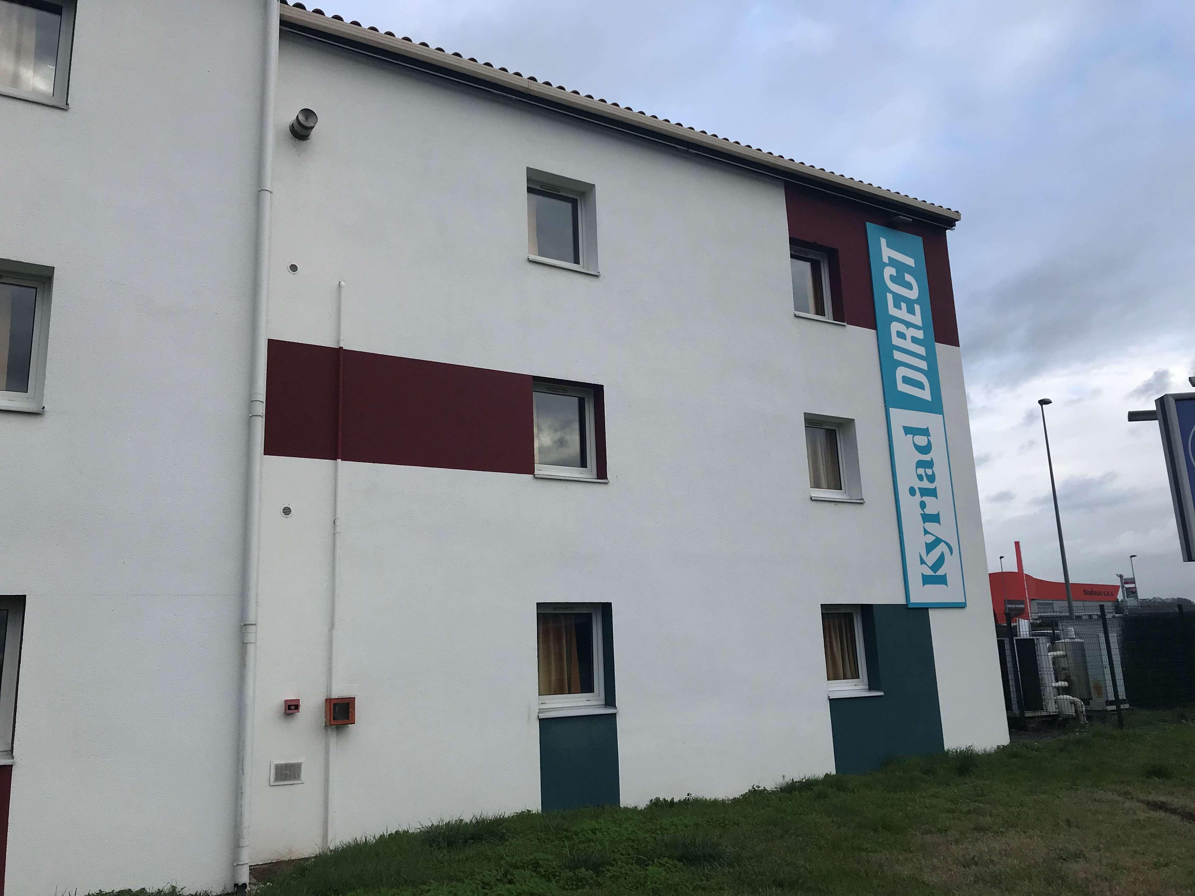 Kyriad Direct Agen Castelculier Exterior photo
